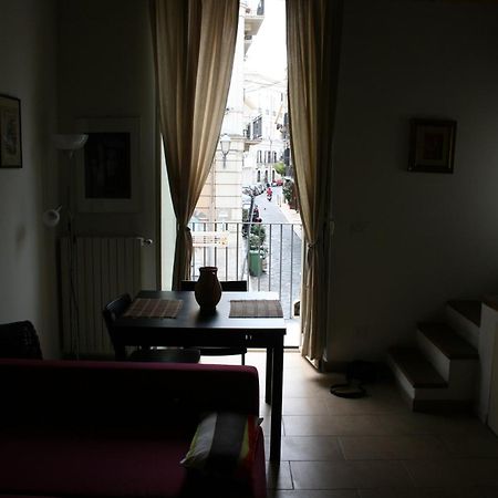 Piazzetta Santa Barbara Apartment Bari Exterior photo