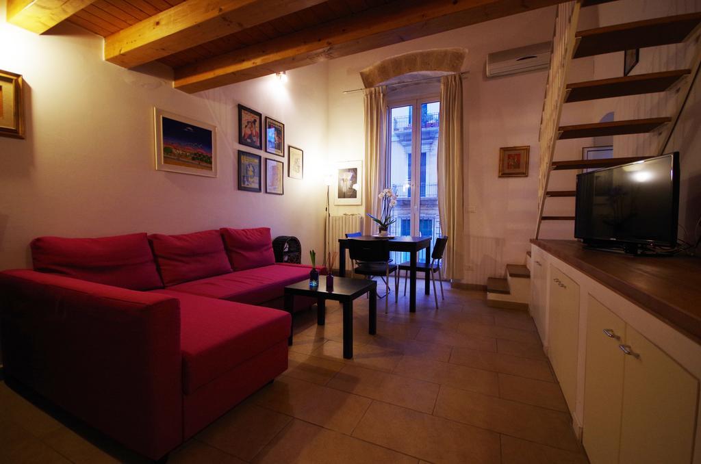 Piazzetta Santa Barbara Apartment Bari Room photo