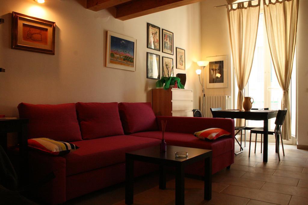 Piazzetta Santa Barbara Apartment Bari Room photo