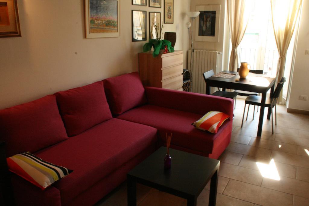 Piazzetta Santa Barbara Apartment Bari Room photo